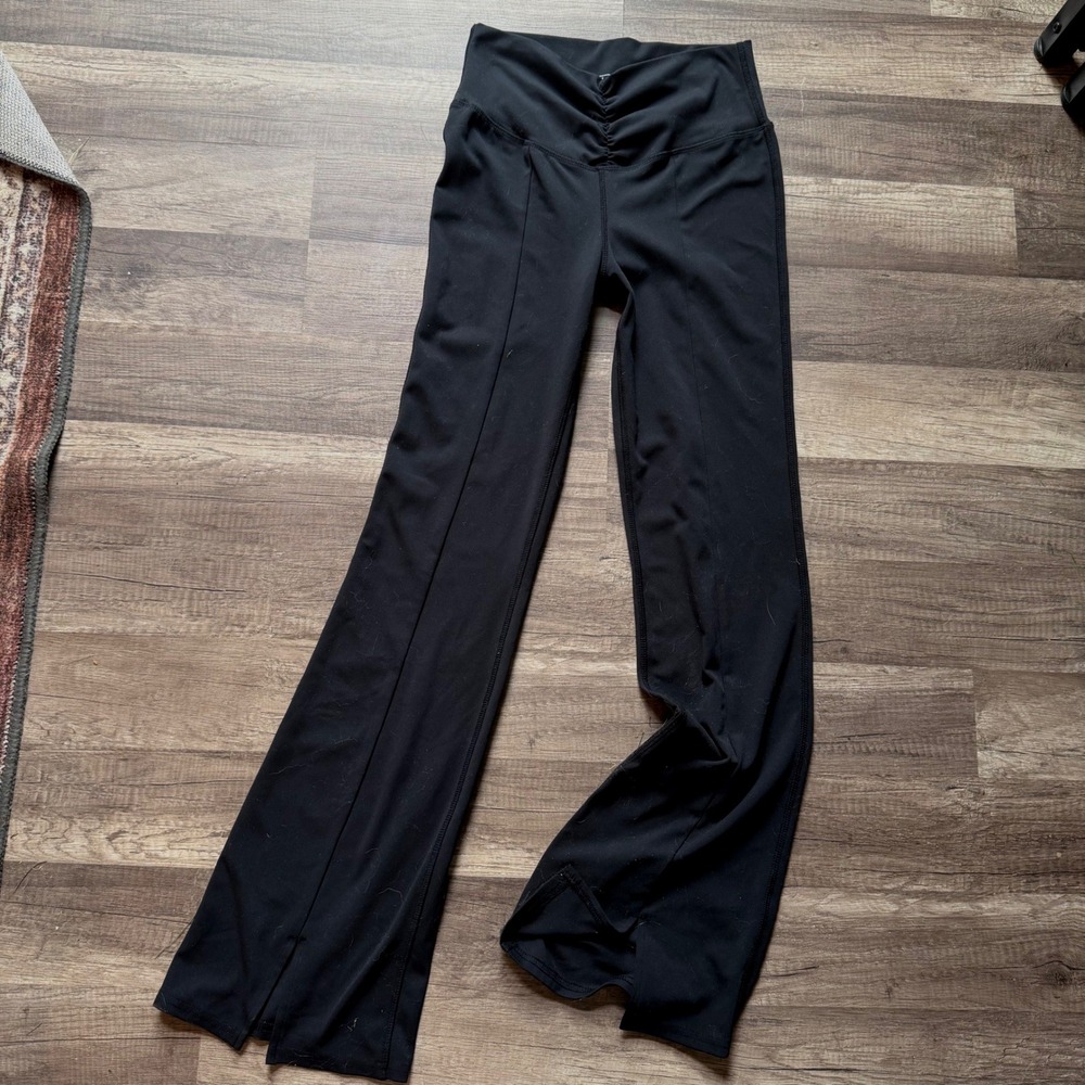 Titin Womens Ruched V-Front Flare Leggings Black Split Hem Yoga Pants XS